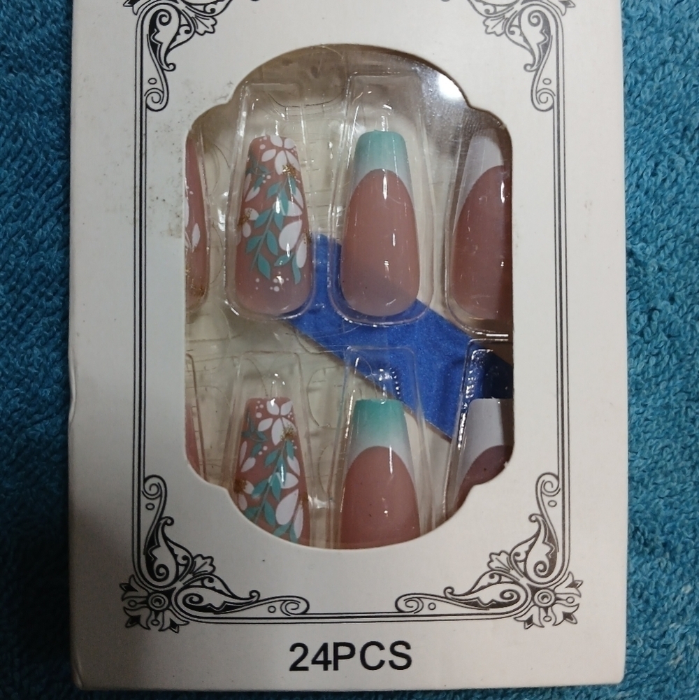 Pink green white flower floral coffin shape press on nails 24 piece kit new